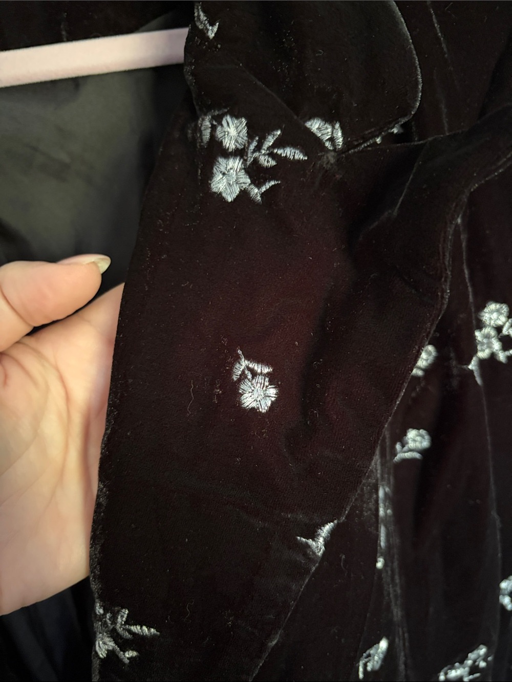 Avec Les Filles Black Velvet Blazer with Silver Floral Embroidery - Picture 6 of 6
